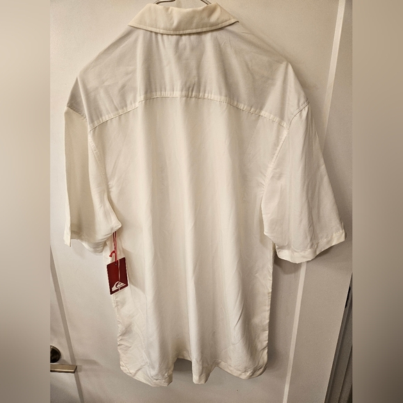 NWT - Quicksilver White Button Up Camp Shirt - Size L - Picture 13 of 13